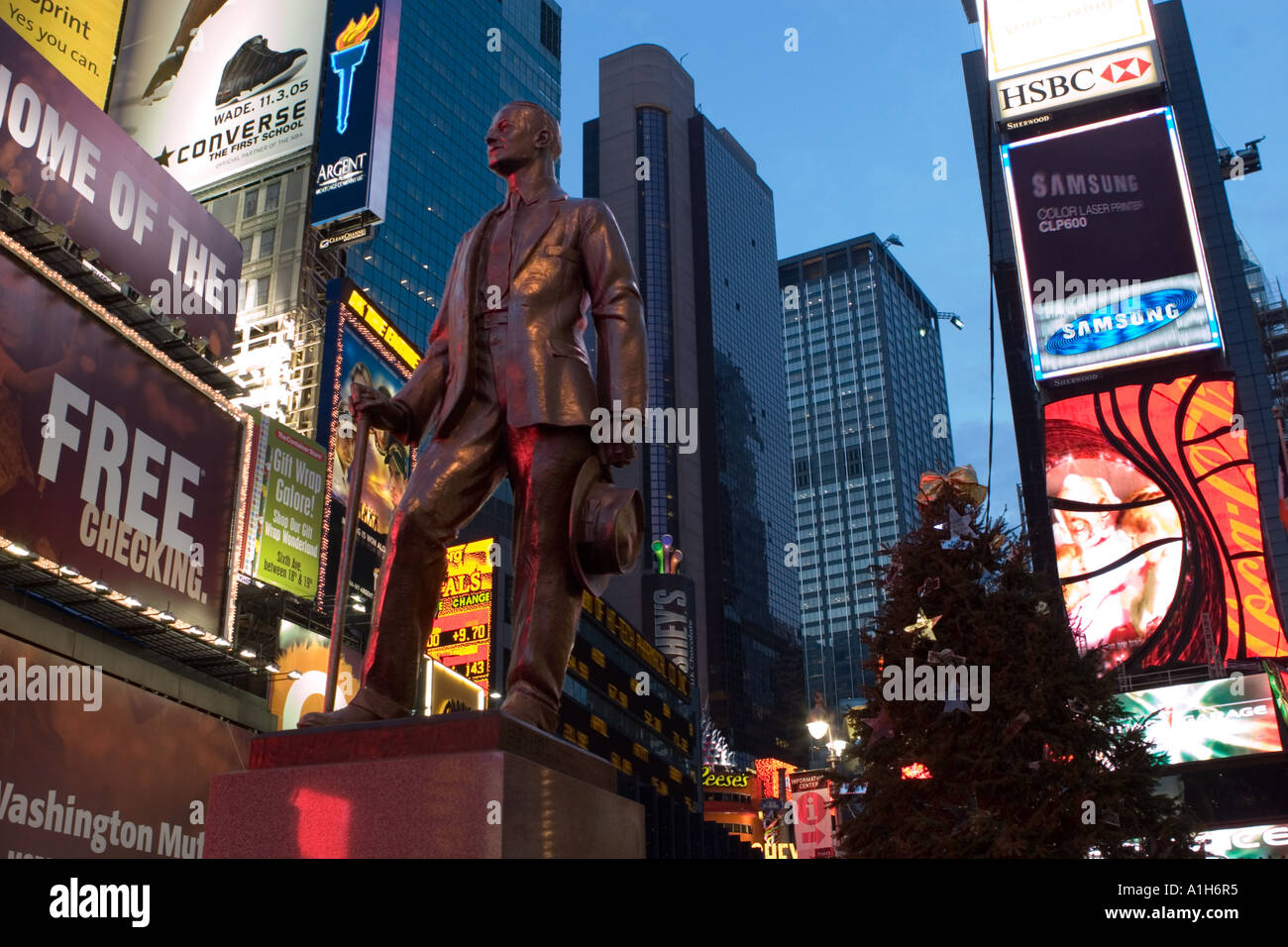George M Cohan statue Times Square New York NYC Stock Photo - Alamy