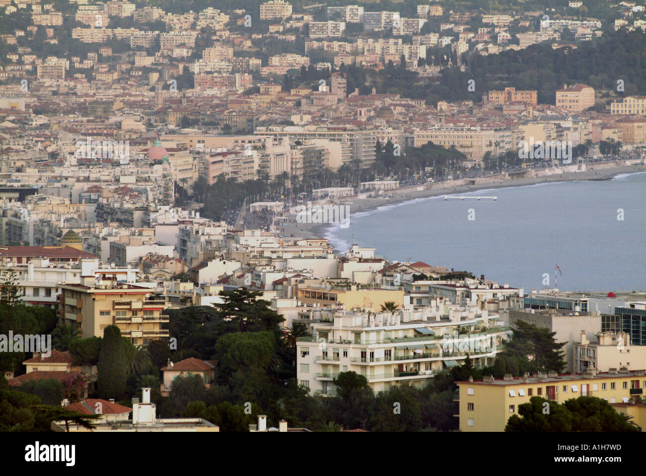 VIEW OF THE ENGLISH BEACH FROM HIGH POINT NICE COTE D AZUR FRANCE Stock Photo