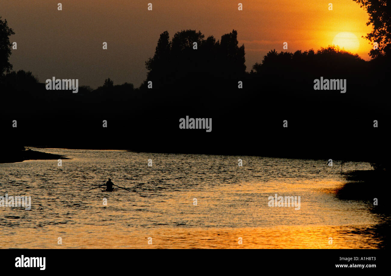 Lone rower hi-res stock photography and images - Alamy