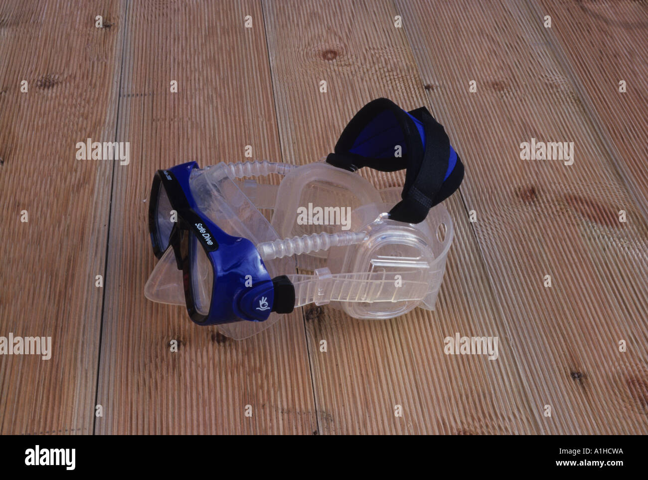 ProEar 2000 diving mask Has silicone ear covering cups interconnected to the mask air space to