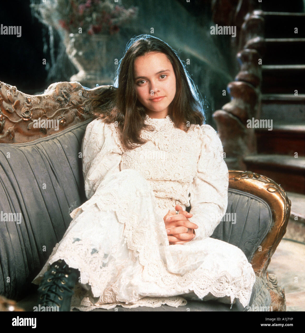 Christina ricci anna chlumsky gold diggers hi-res stock photography and  images - Alamy