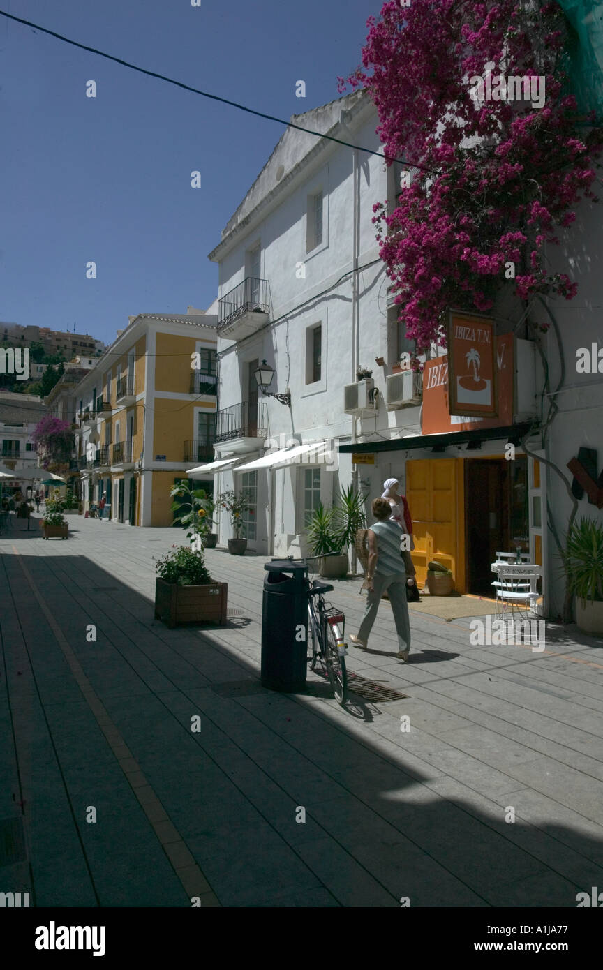 Shopping in old town hires stock photography and images Alamy