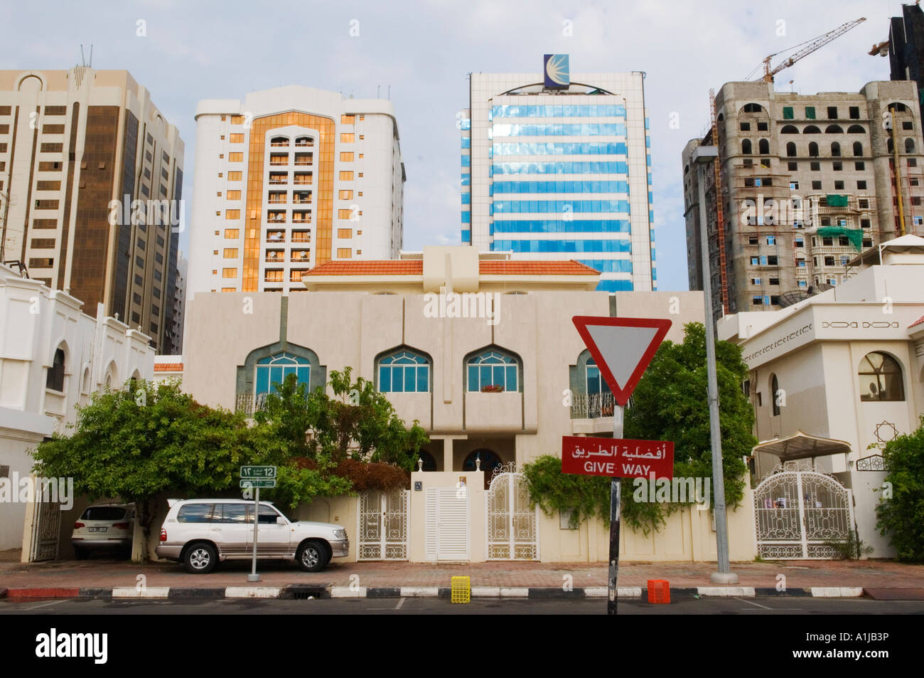 Abu Dhabi United Arab Emirates UAE  Typical expensive family housing in  centre of Abu Dhabi Stock Photo