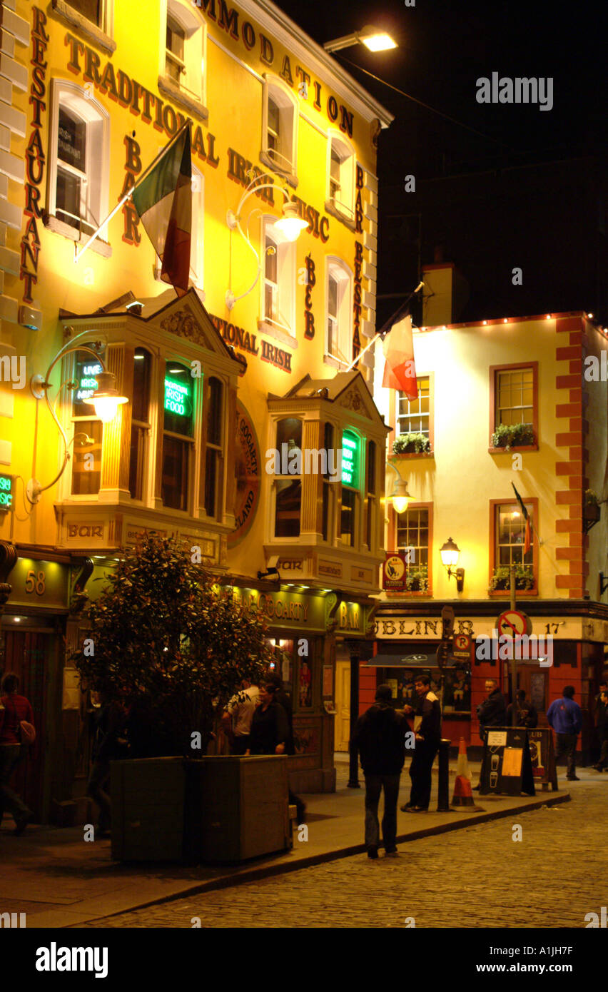 St John Gogarty pub Temple Bar Dublin southern Ireland Eire night time Stock Photo Alamy