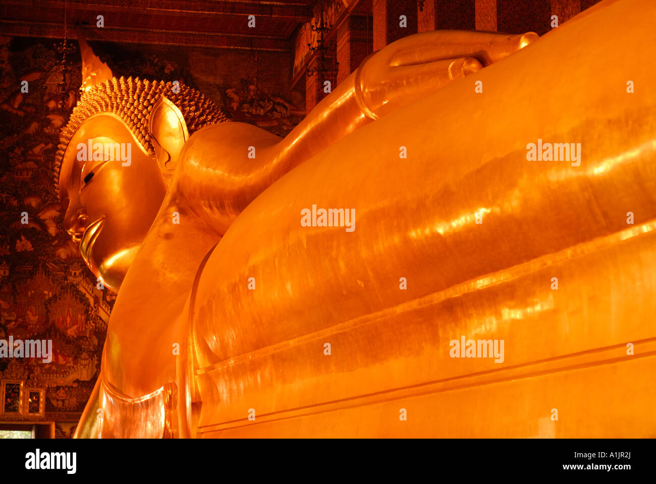 Reclining Buddha Wat Pho Bangkok Thailand Stock Photo - Alamy