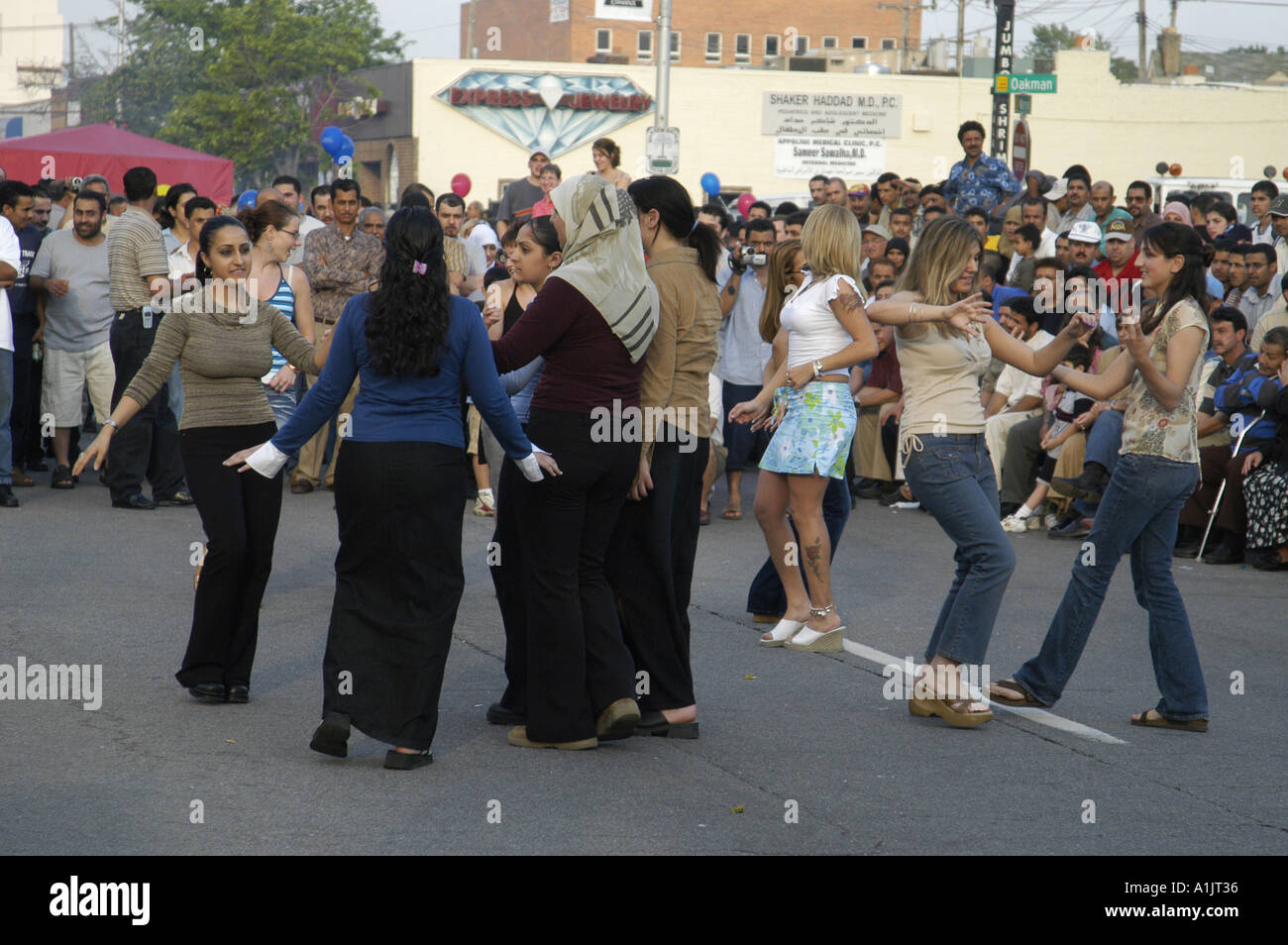 Arab Dating in Dearborn