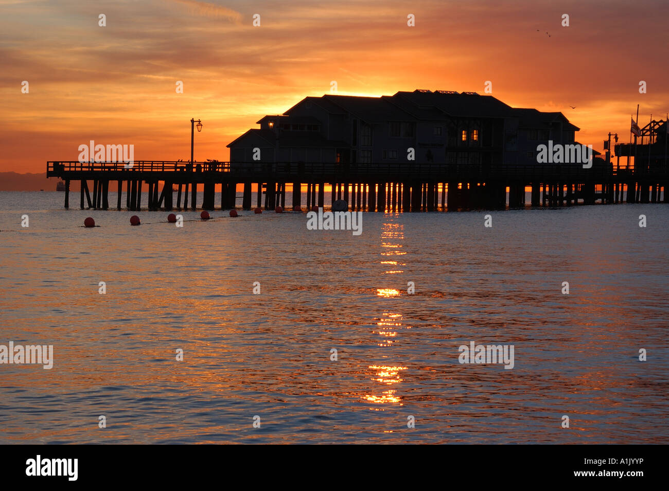 Stearns wharf silhouette hi-res stock photography and images - Alamy