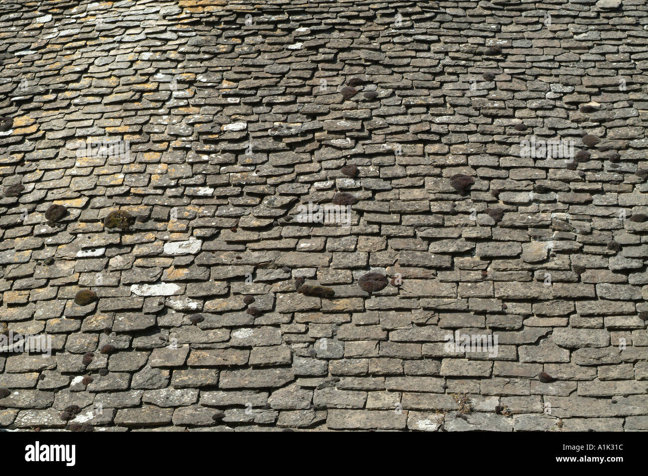 Traditional stone cotswolds roof tiles hires stock photography and