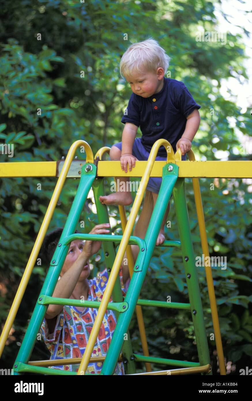 climbing frame for 2 year old