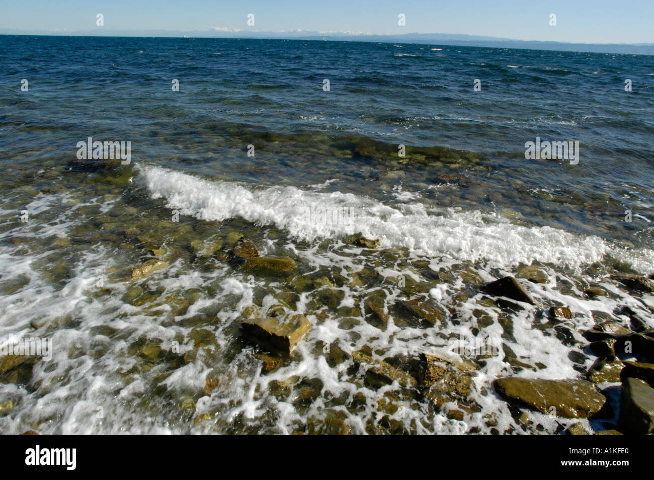 shore, breaking waves Stock Photo - Alamy