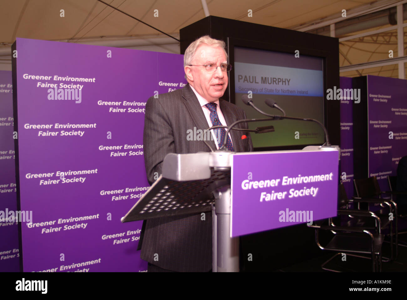 Paul Murphy Labour MP and Secretary of State for Northern Ireland speaking at an environmental conference in London March 2005 Stock Photo