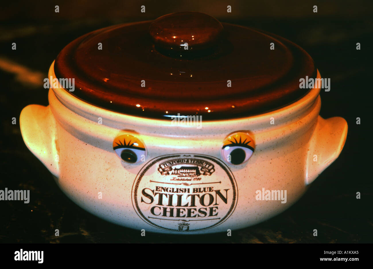 English blue stilton cheese pot hi-res stock photography and images - Alamy