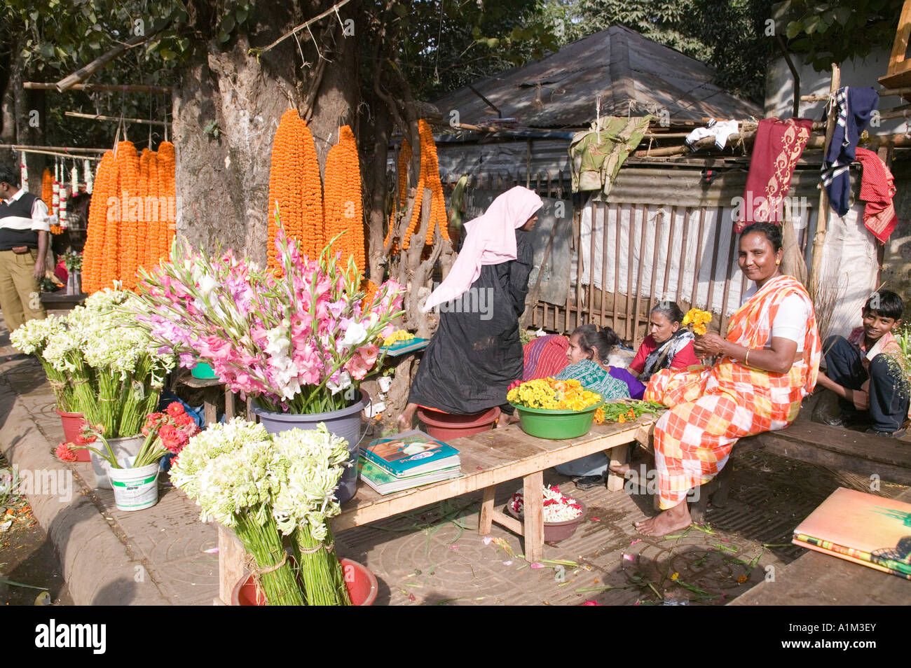 A variety of flowers for sale in the flower market in Dhaka Bangladesh Stock Photo Alamy