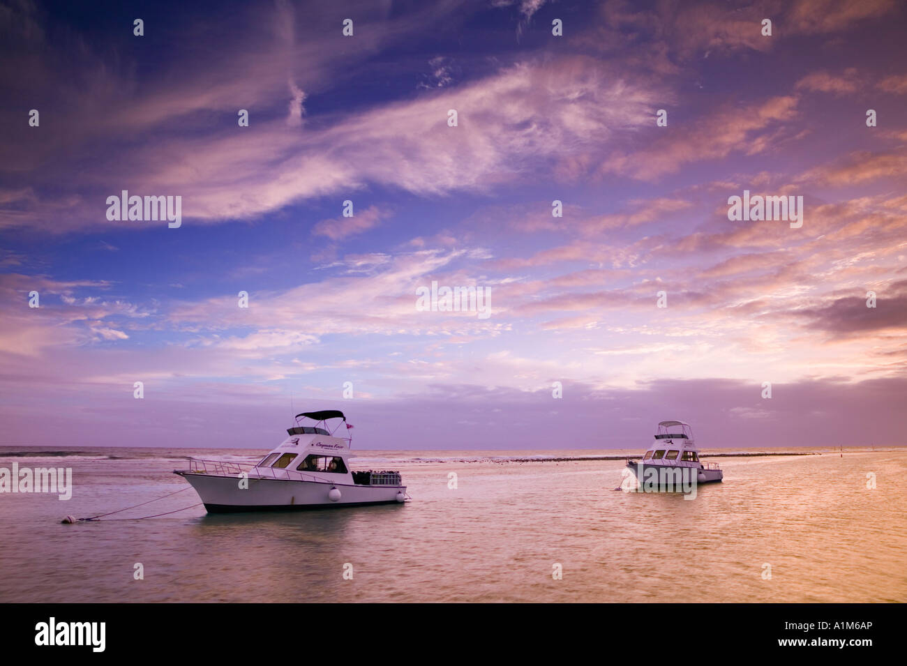 Cayman brac hi-res stock photography and images - Alamy