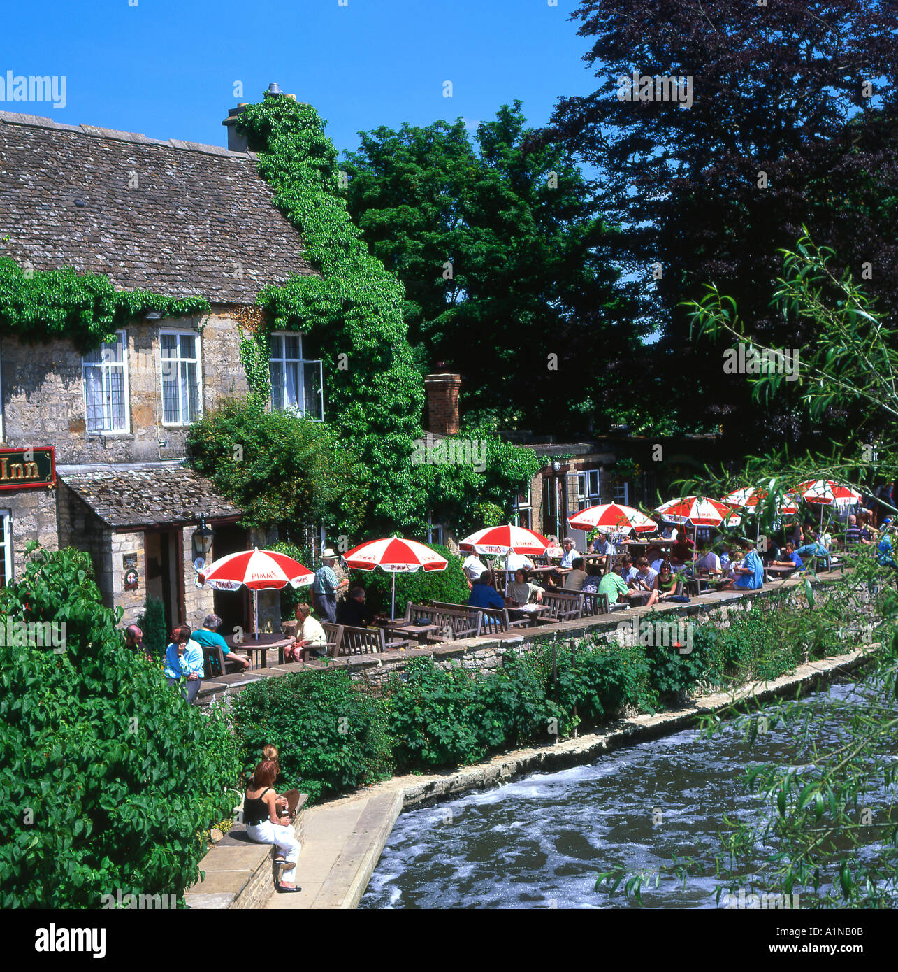Oxford, Godstow, The Trout Inn on the River Thames Stock Photo