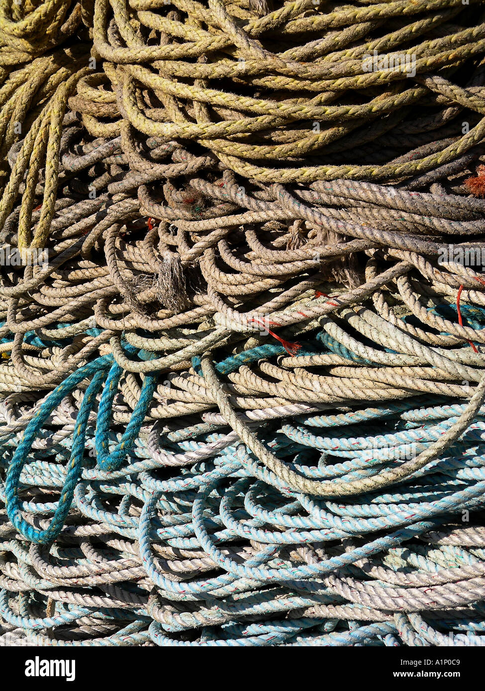 Coloured rope hi-res stock photography and images - Alamy