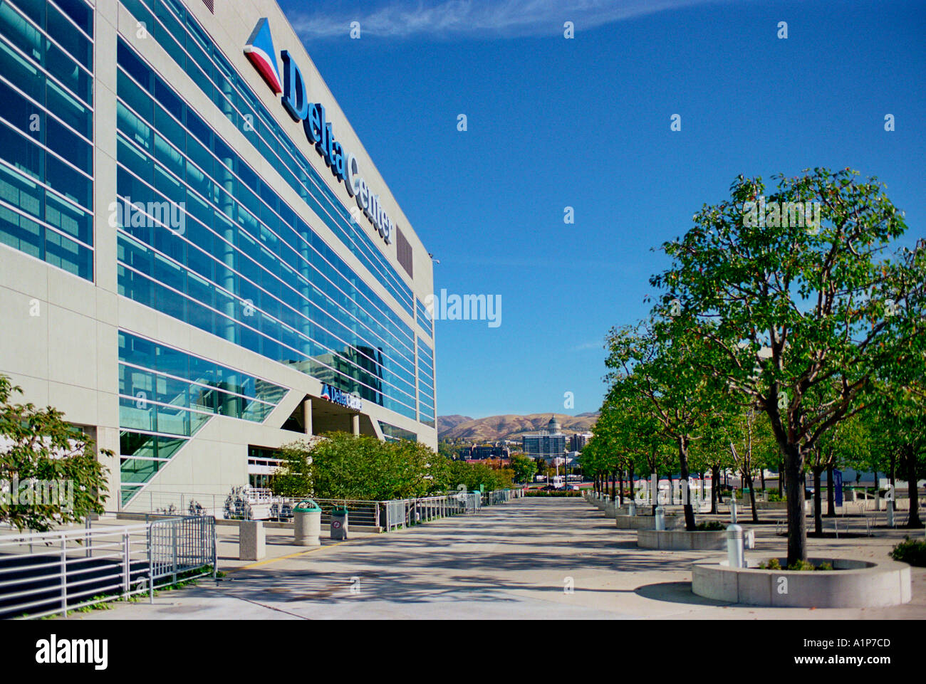 accommodating-venue-hi-res-stock-photography-and-images-alamy