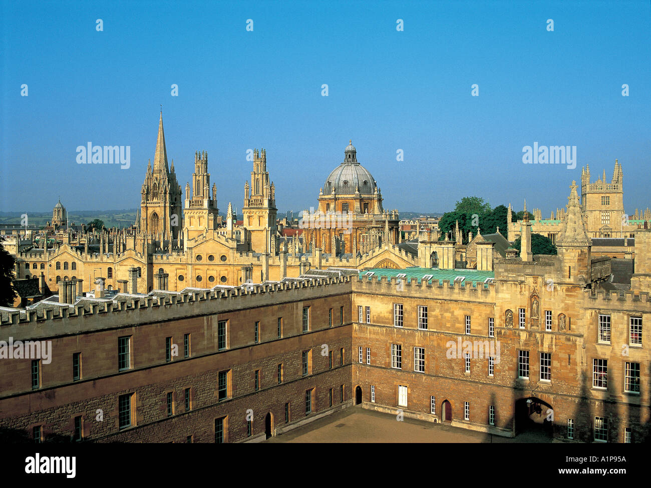 The Great Quad and City New College Oxford Stock Photo
