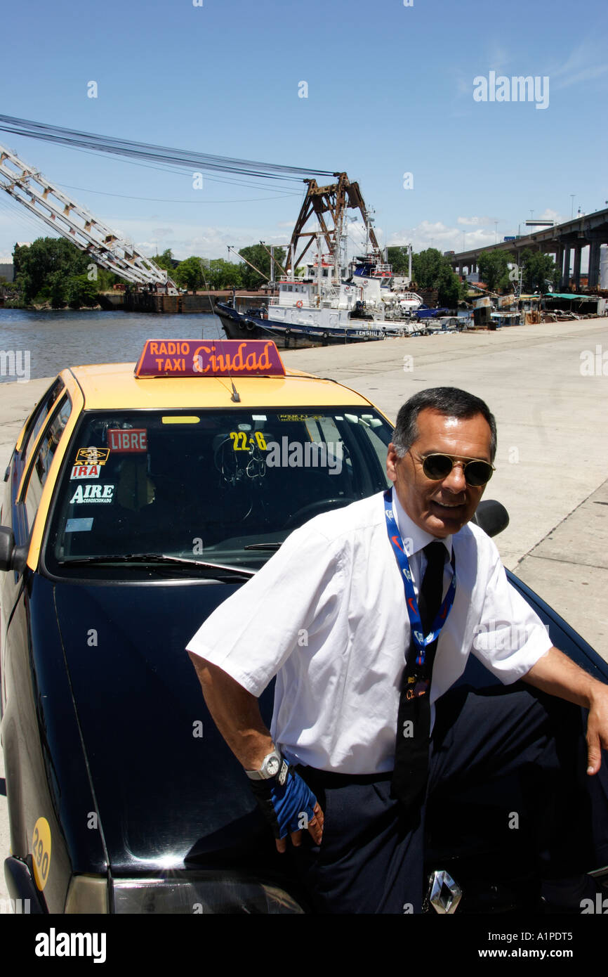 Argentina Buenos Aires Osvaldo driver of Radio Taxi Ciudad la Boca port and  Riachuelo river Stock Photo - Alamy