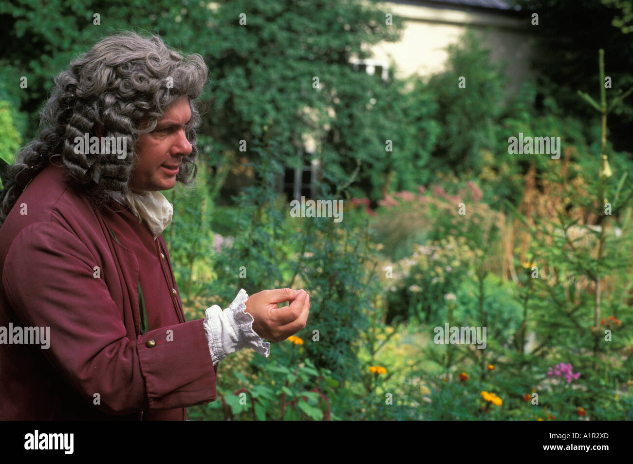 An impersonator and tourist guide acts the role of Carl von Linné or