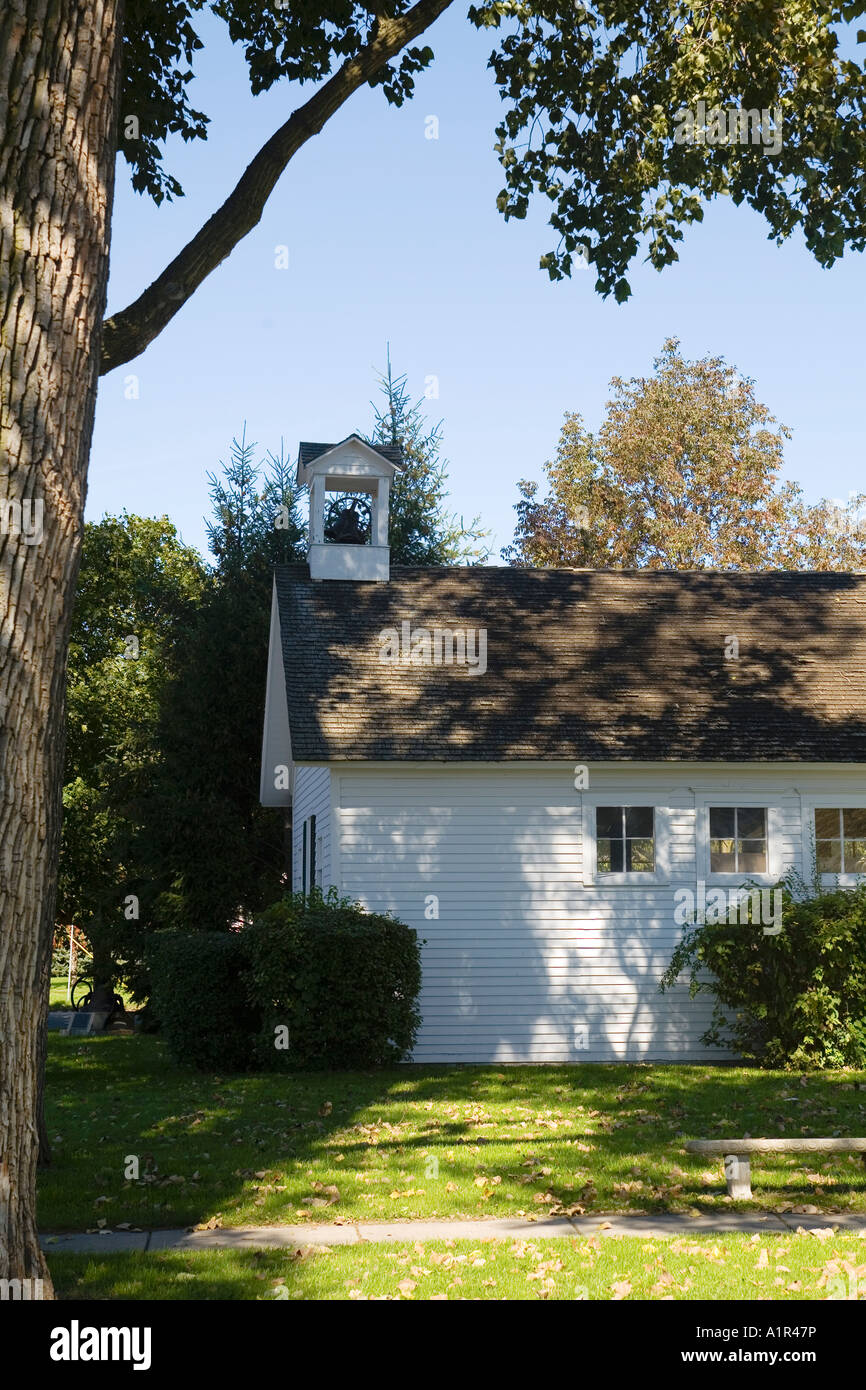 ILLINOIS Union McHenry County historical society exterior of one room