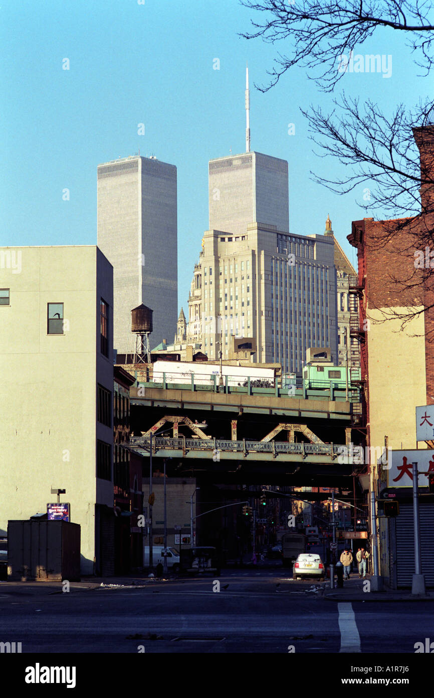 エルテ 『ニューヨーク、ニューヨーク』ファイン チャイナ 1990年 署名入 World Trade Center view from China Town at NYC Stock Photo - Alamy
