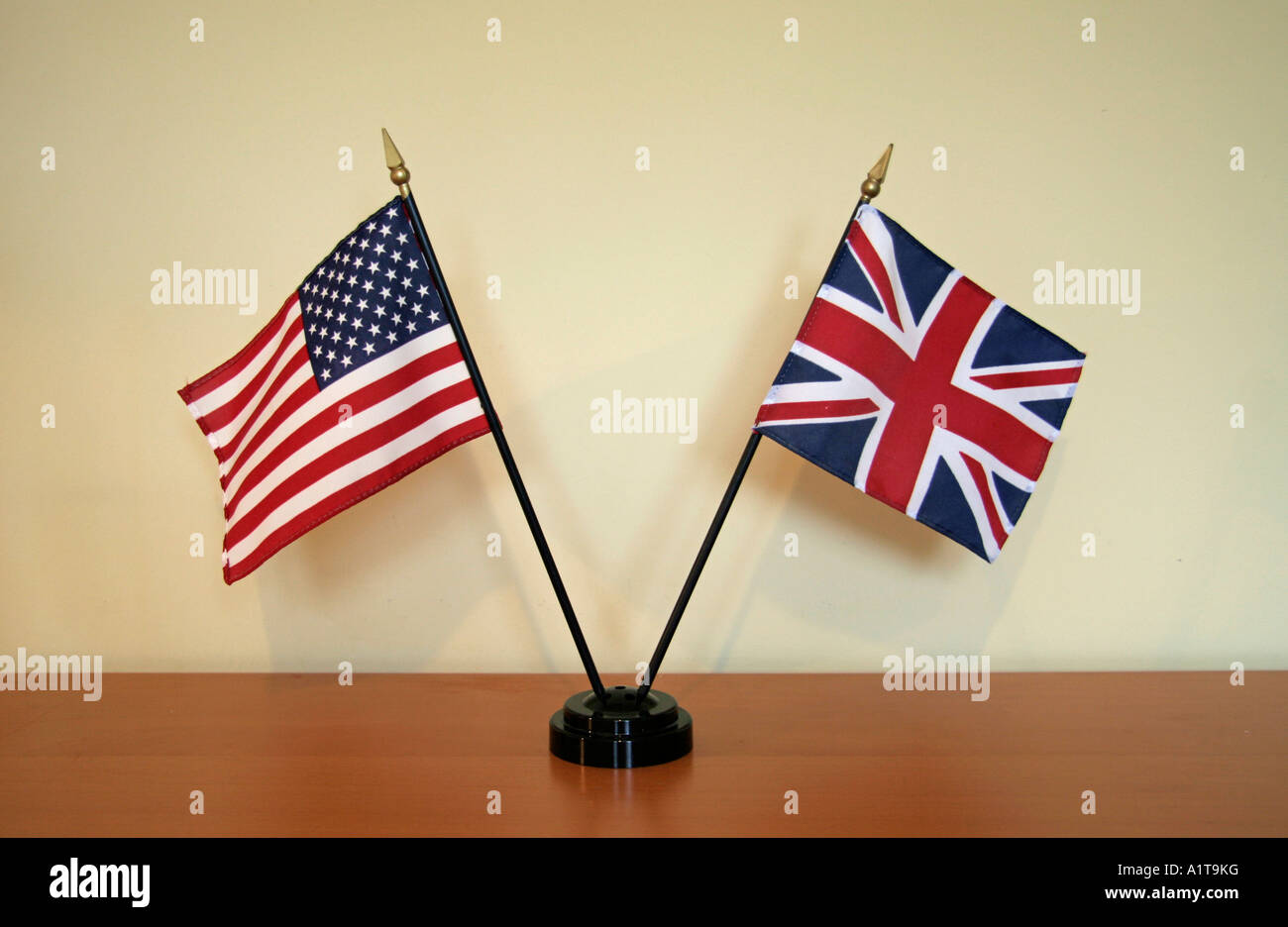 Us uk negotiations hi-res stock photography and images - Alamy