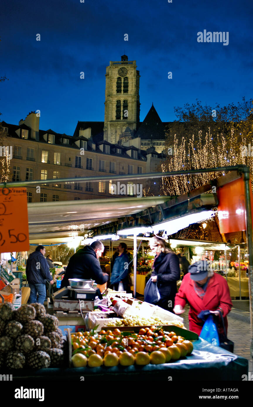 Paris France, Street Scene, Woman Grocery Shopping at Outdoor French farmers’ market at Night