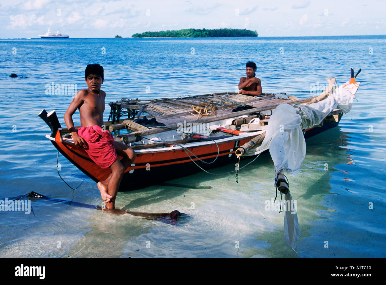 Caroline Islands Hi Res Stock Photography And Images Alamy