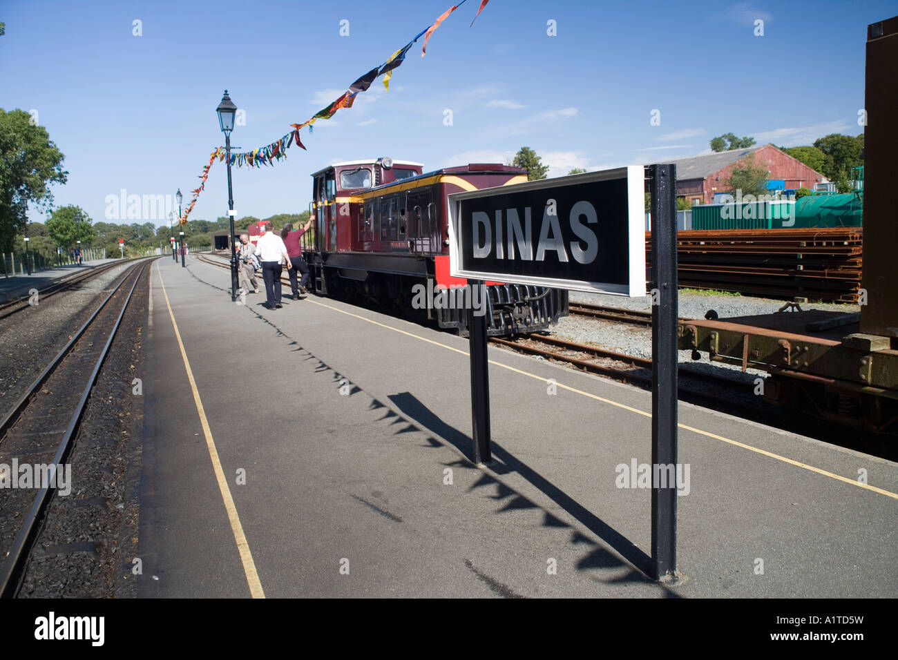Funkey Diesel called Castell Caernarfon at Dinas railway station on the