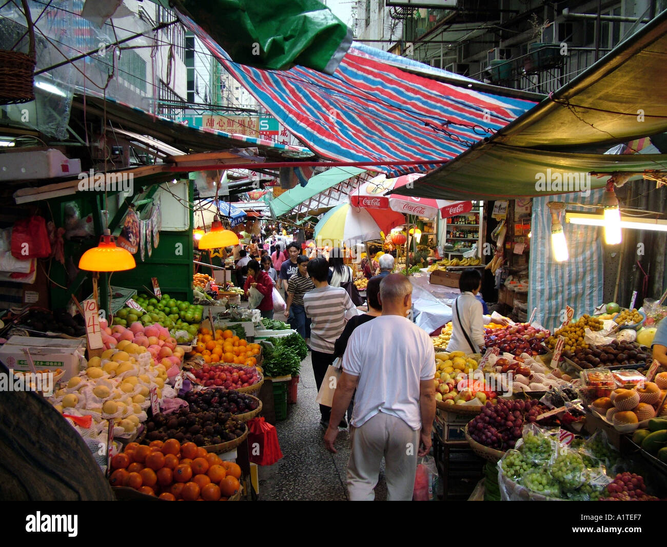 Hong Kong Asia. Food market Stock Photo - Alamy