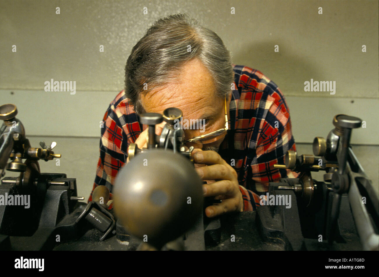 DIAMOND INDUSTRY HOLLAND ANTWERP Stock Photo Alamy