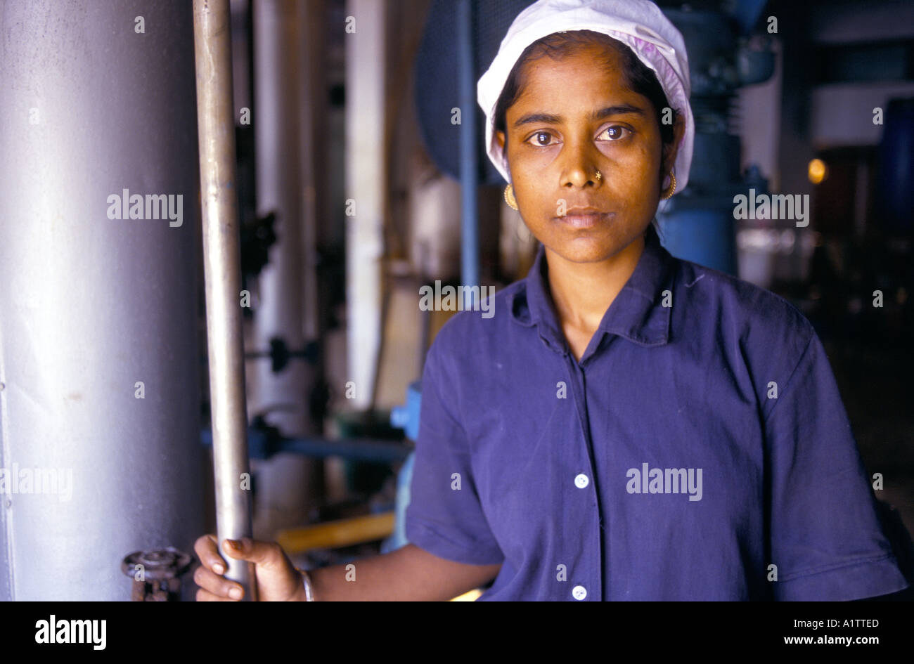 Portrait female factory worker hi-res stock photography and images - Alamy