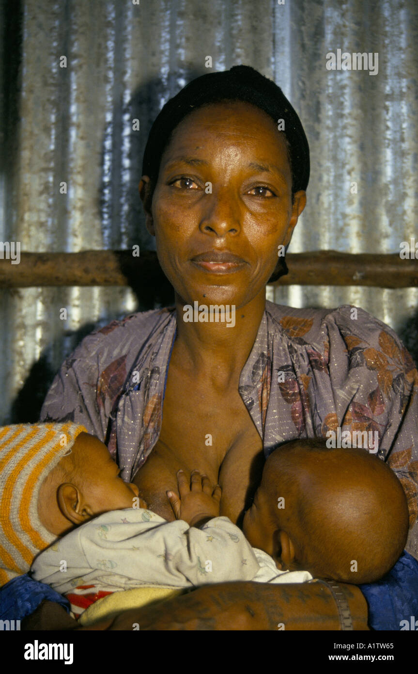 Twins hi-res stock photography and images - Alamy