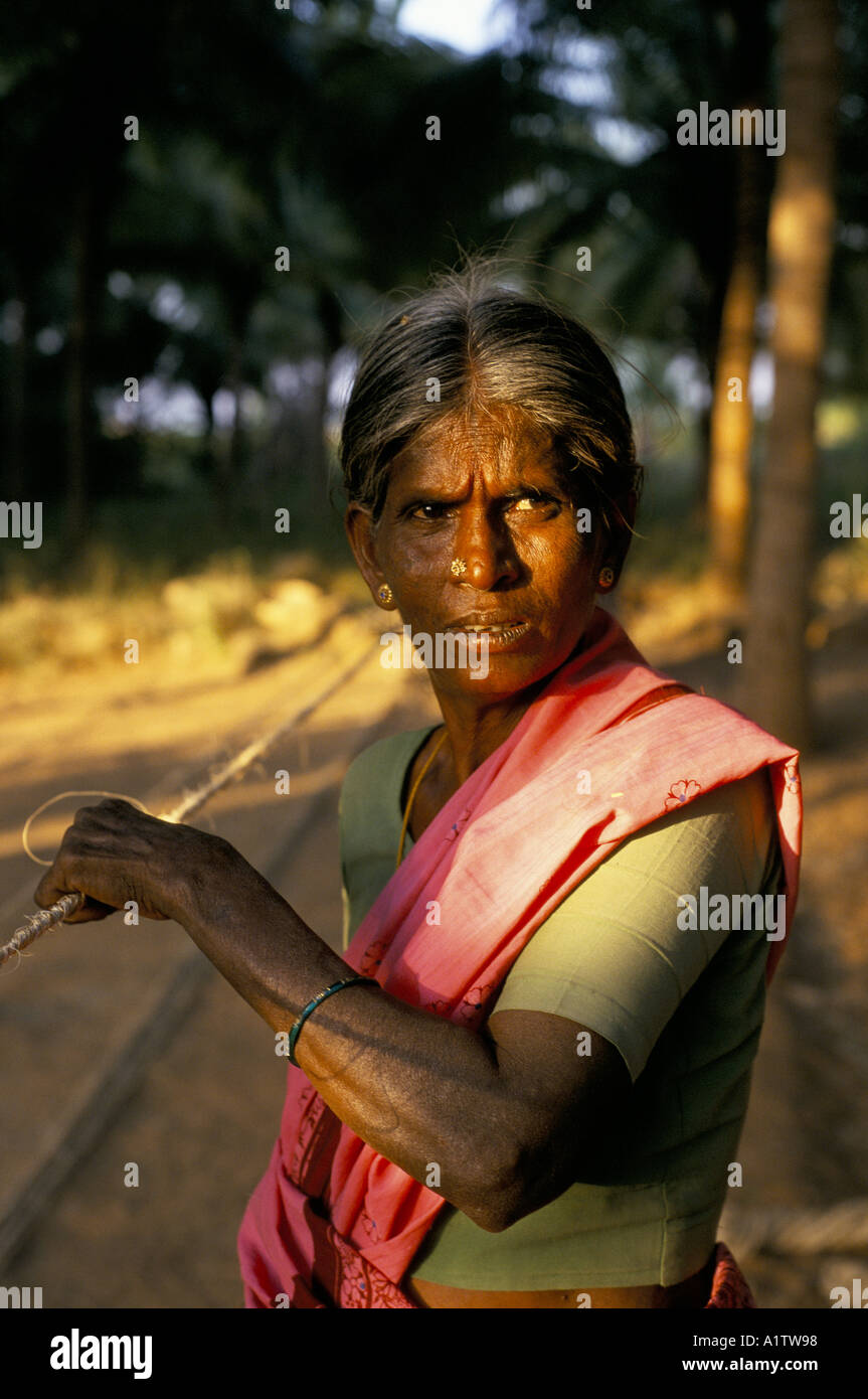 Coconut fibre rope hires stock photography and images Alamy