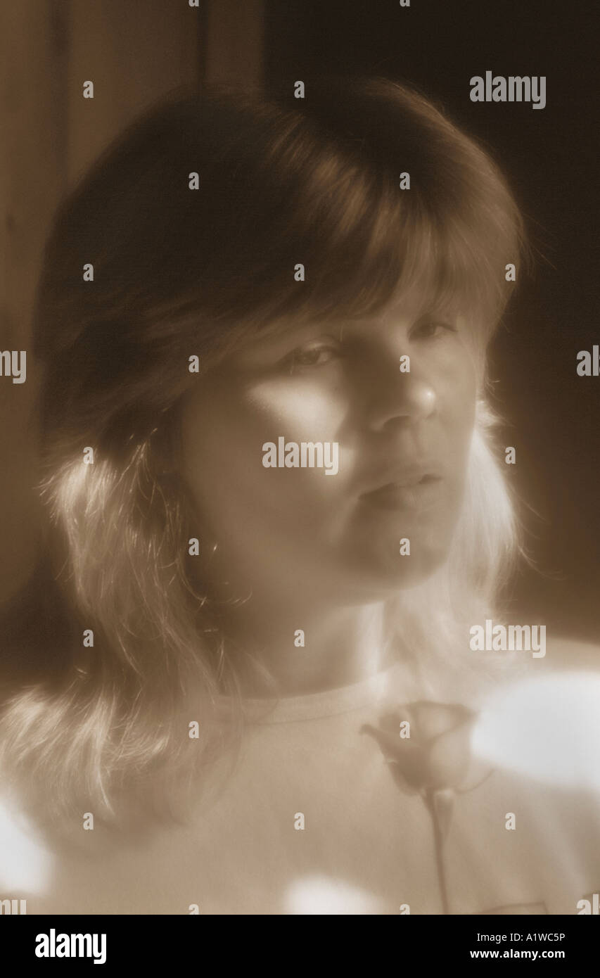 Portrait of a woman sepia toned hi-res stock photography and images - Alamy