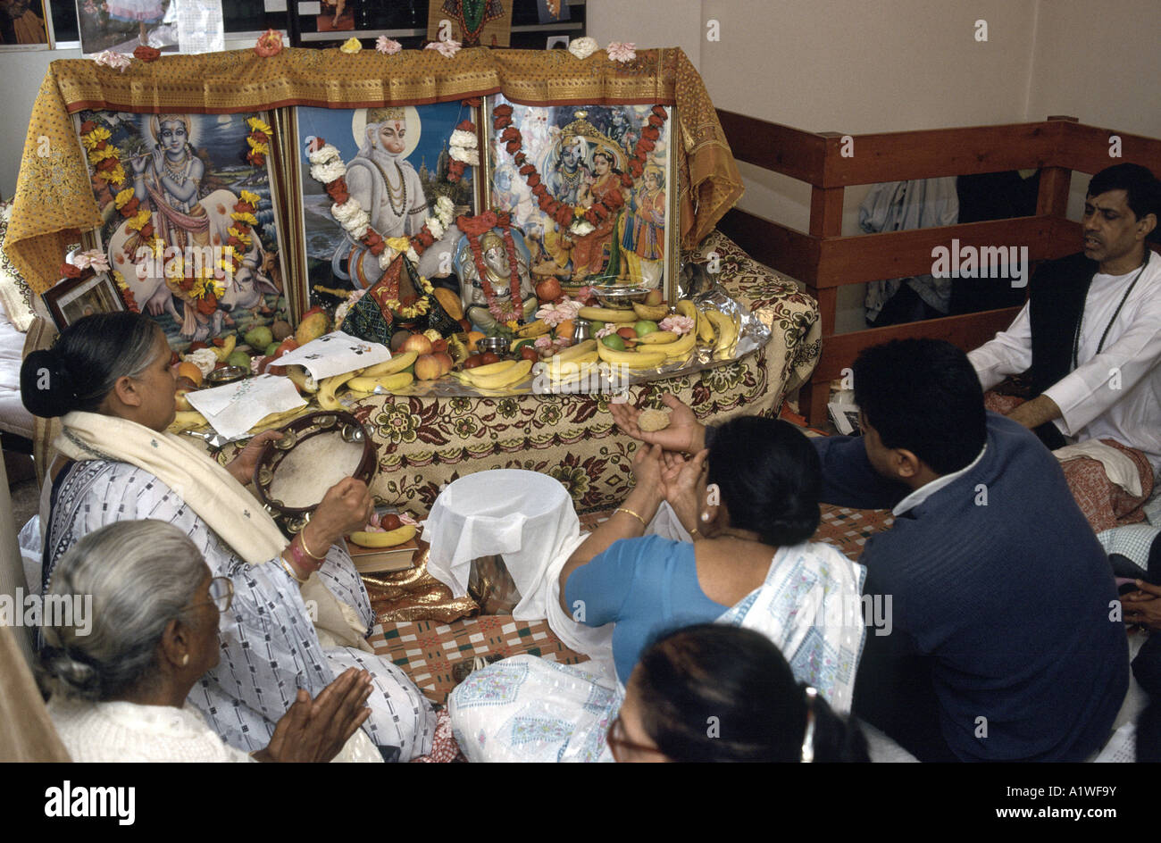 One year after a death a hindu priest conducts the shraddha rites