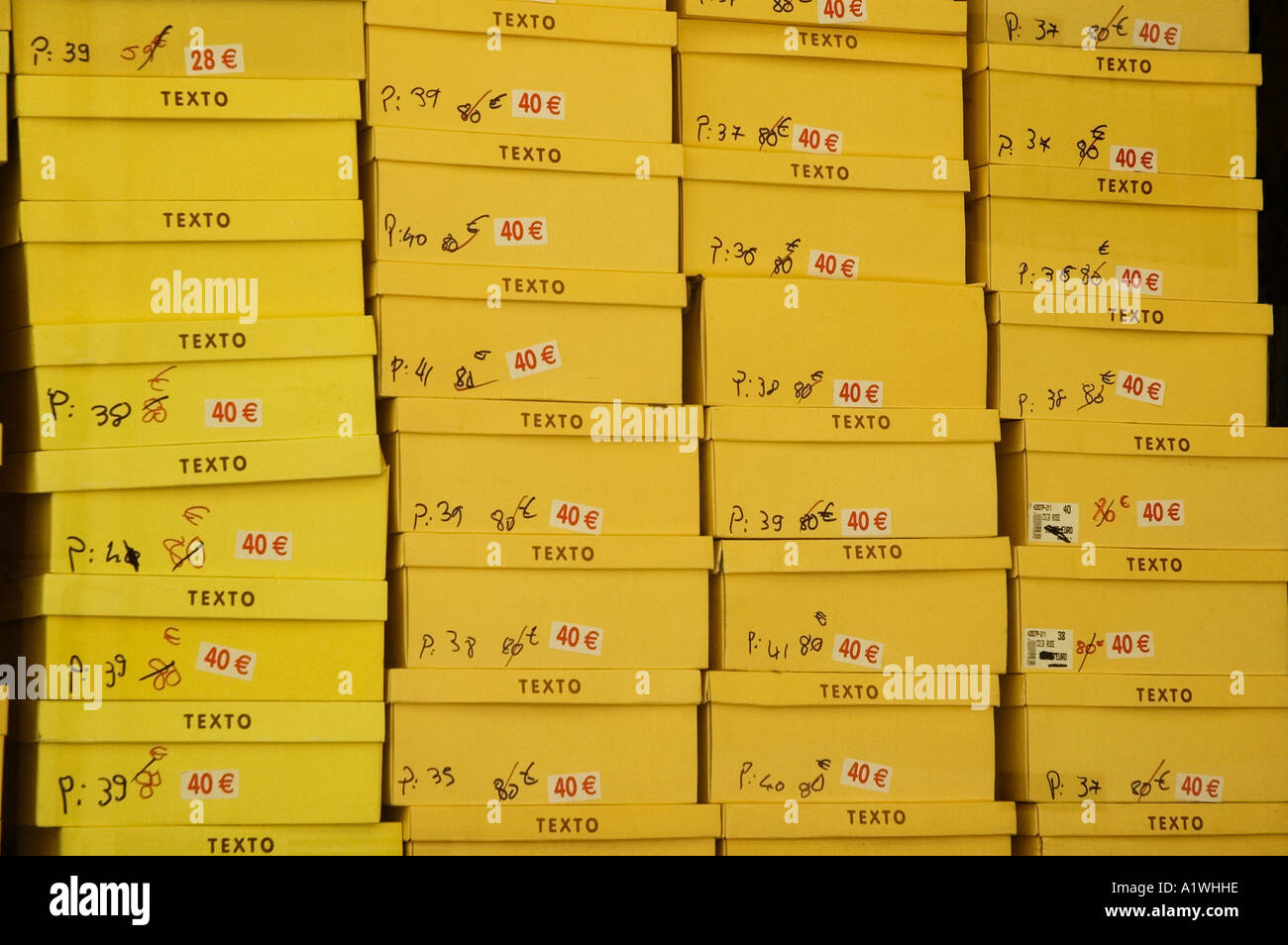 STACK OF BOXES PATTERN Stock Photo - Alamy