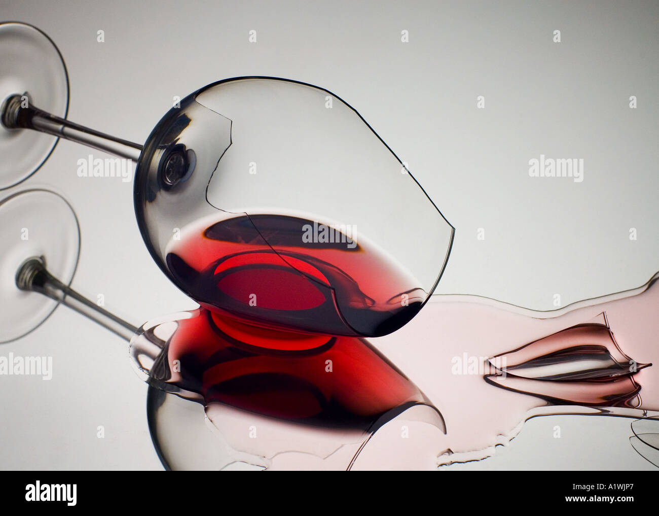 RED WINE GLASS BROKEN Stock Photo Alamy