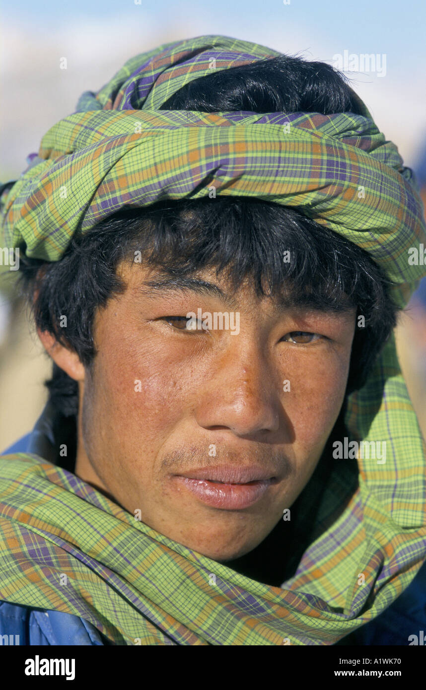 bamiyan-afghanistan-1998-portrait-of-you