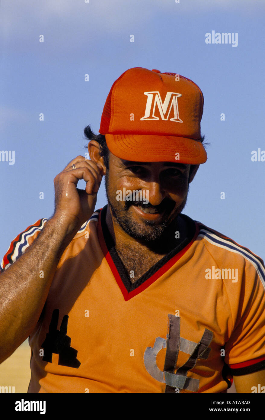 Catcher signal hires stock photography and images Alamy