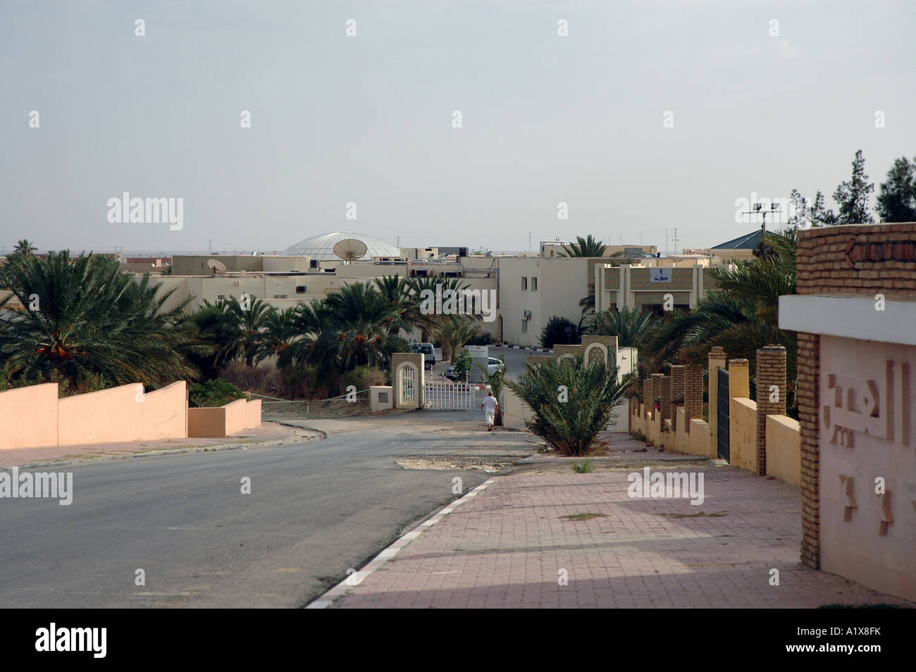 Street in Tozeur city in central Tunisia Stock Photo - Alamy