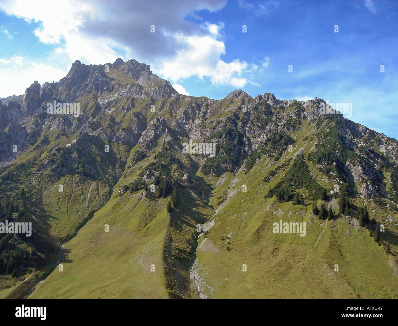 Declitivities Mountainous declivities hi-res stock photography and images - Alamy