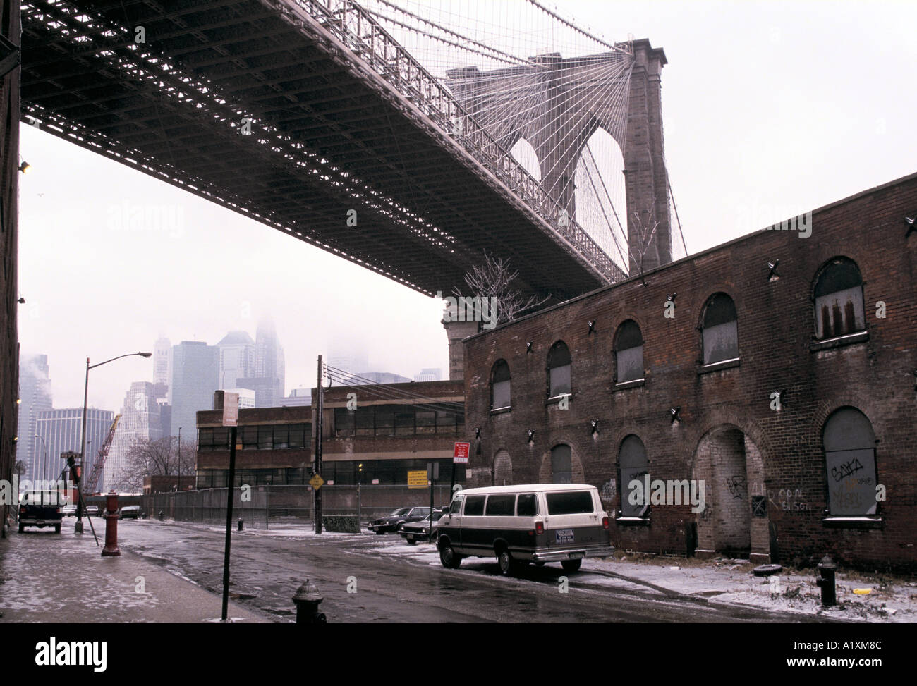 Brooklyn bridge winter hi-res stock photography and images - Alamy