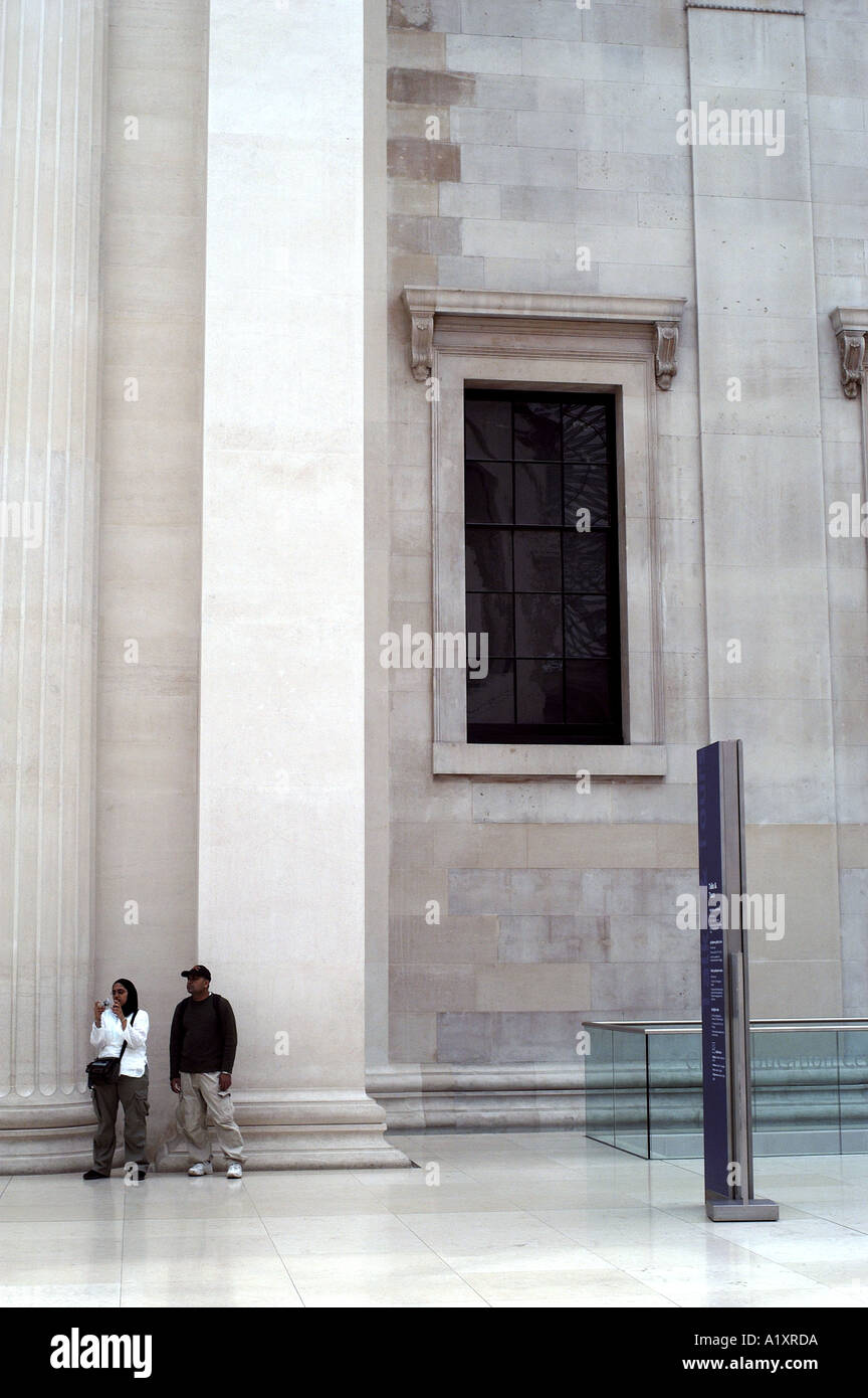 Couple standing in the British Museum Stock Photo