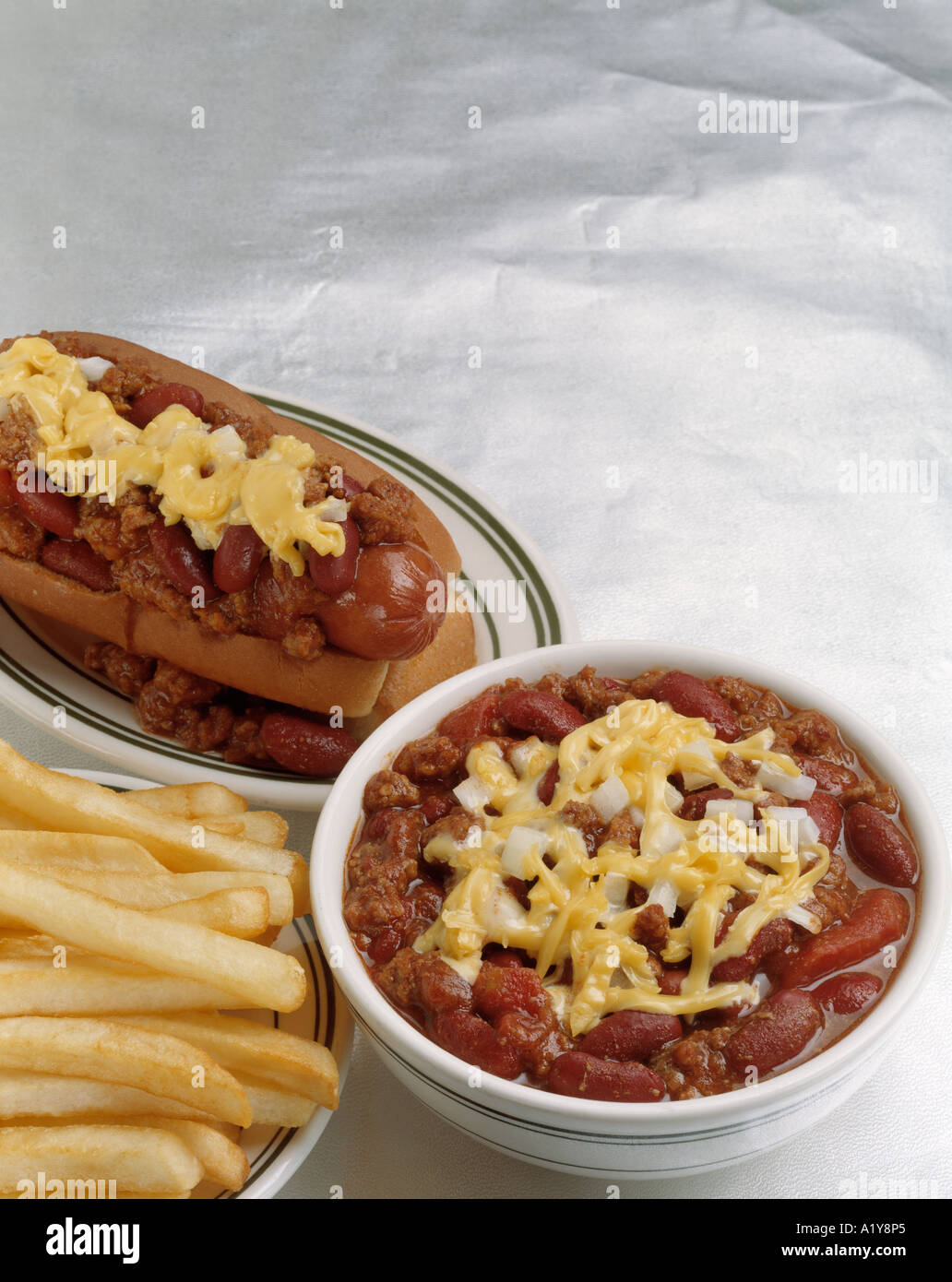 hot dog chili con carne bowl roll bun cheese onion french fry fries