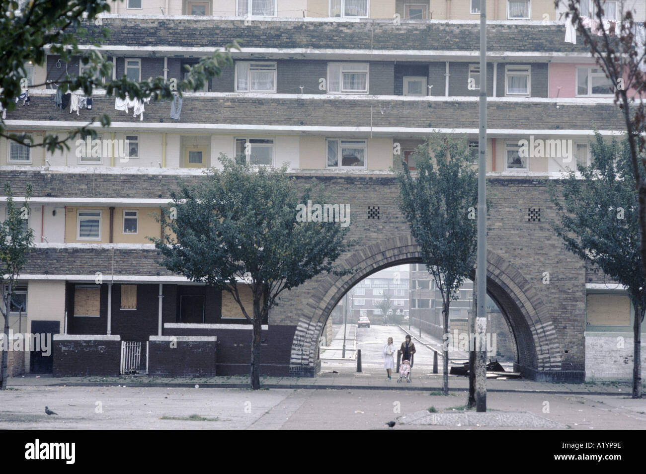 COUNCIL FLATS NEAR CITY CENTRE LIVERPOOL Stock Photo Alamy