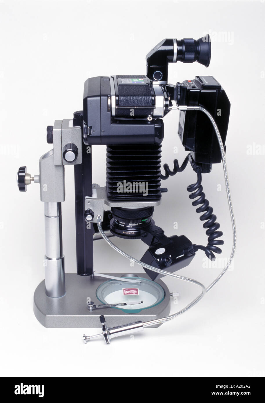 camera with macro lens bellows attachment twin macro flash on stand