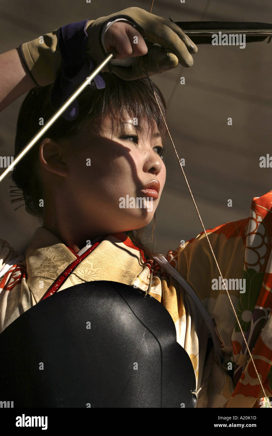Toshi ya Matsuri archery festival, Sanjusangendo Buddhist temple, Kyoto, Japan Stock Photo Alamy