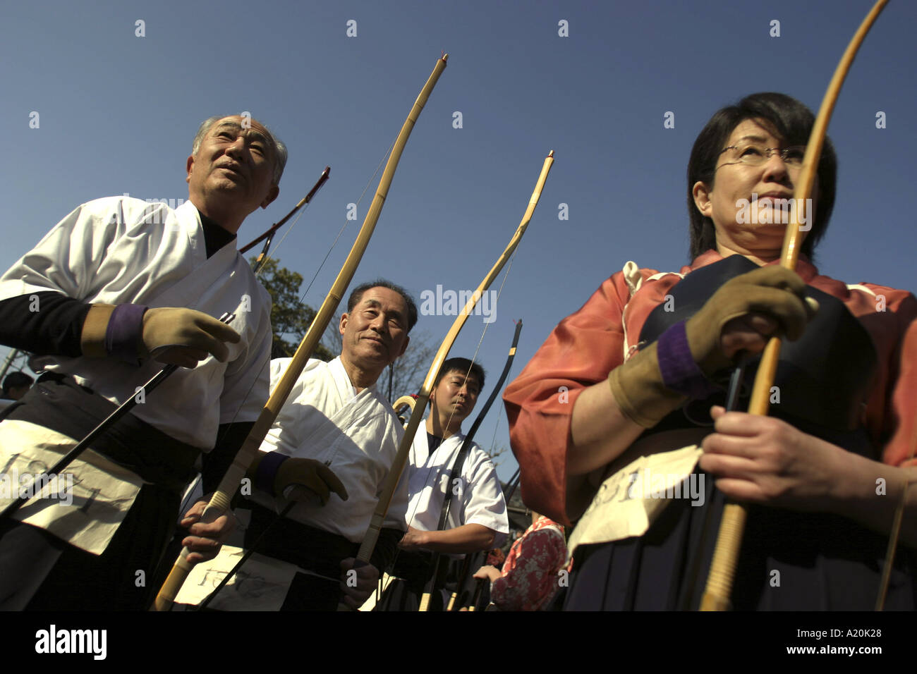 Toshi ya Matsuri archery festival, Sanjusangendo Buddhist temple, Kyoto, Japan Stock Photo Alamy
